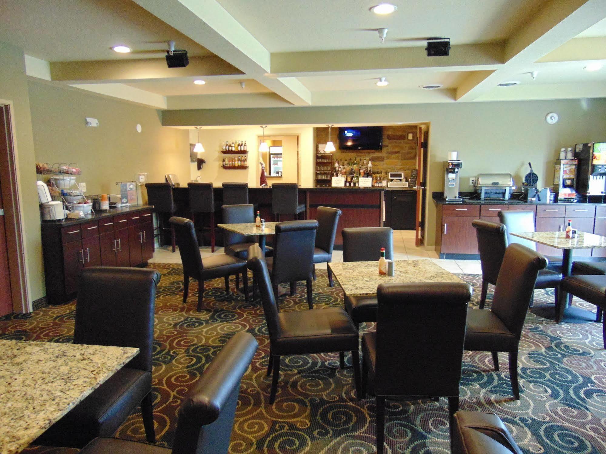 Cobblestone Inn & Suites - Wray Exteriör bild