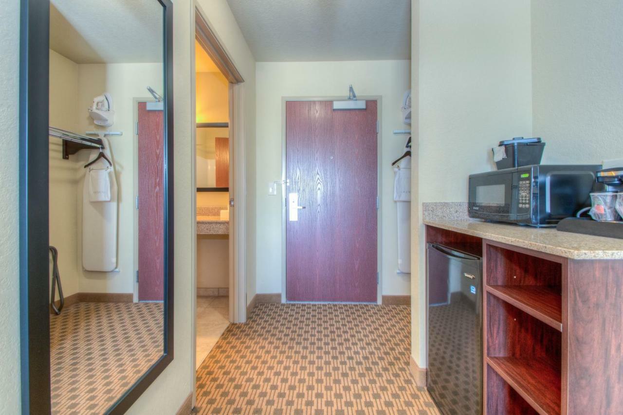 Cobblestone Inn & Suites - Wray Exteriör bild