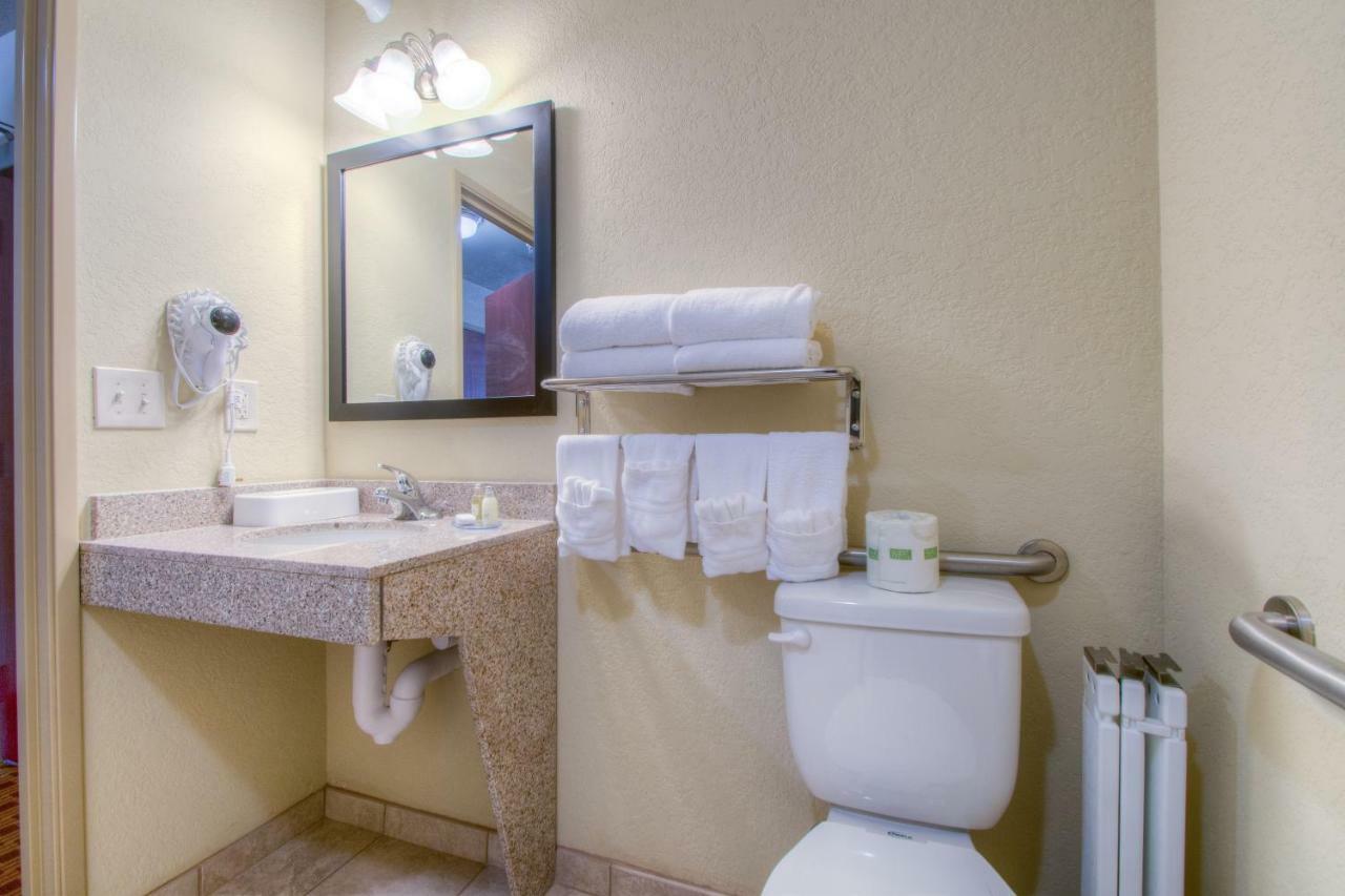 Cobblestone Inn & Suites - Wray Exteriör bild