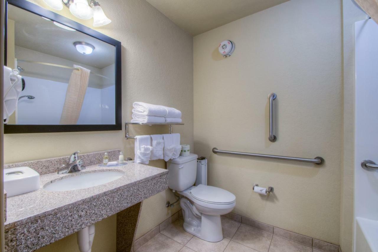 Cobblestone Inn & Suites - Wray Exteriör bild